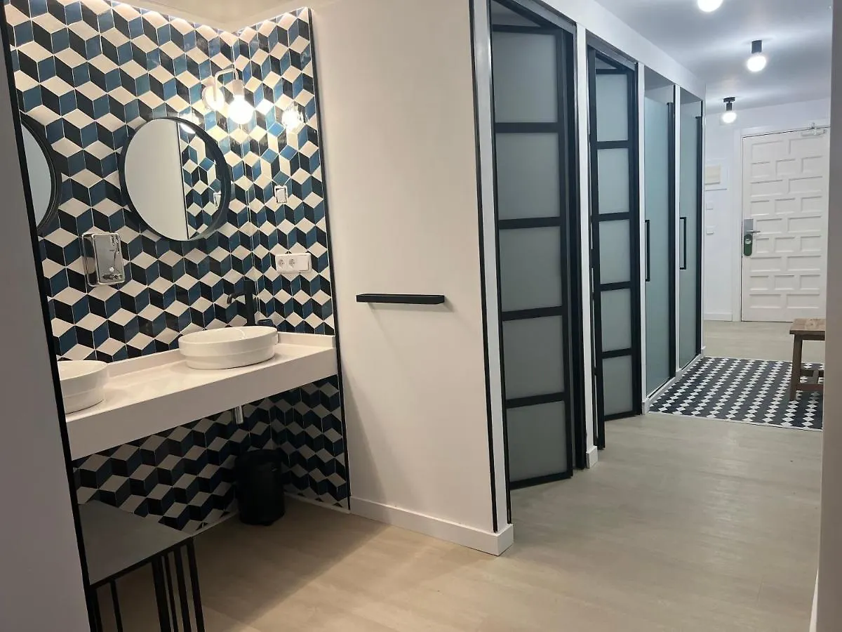 Aparthotel Boutique Poniente Playa San Antonio  2*, San Antonio (Ibiza)