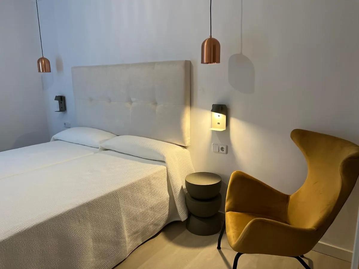 Aparthotel Boutique Poniente Playa San Antonio  Apartmán