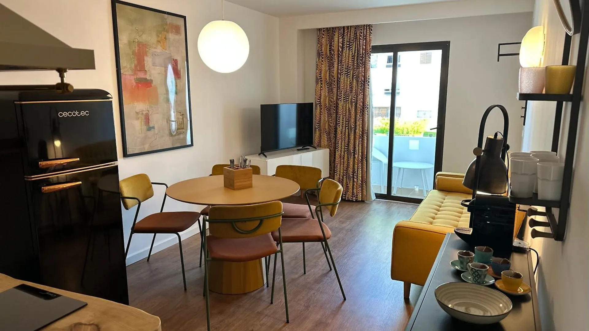 Aparthotel Boutique Poniente Playa San Antonio